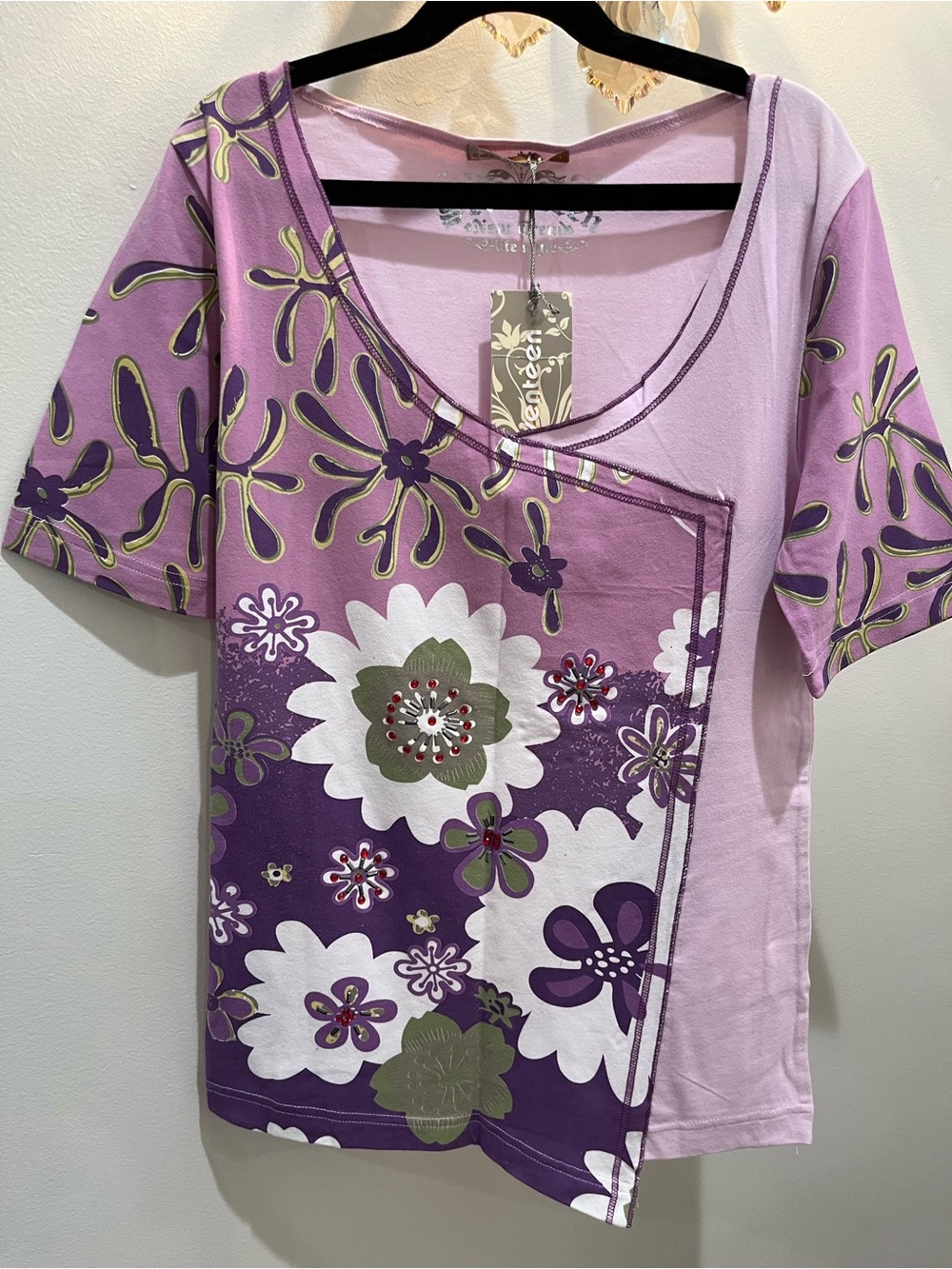 Women’s Tshirt Short Sleeve purple Color Size 1 - Picture 1 of 14